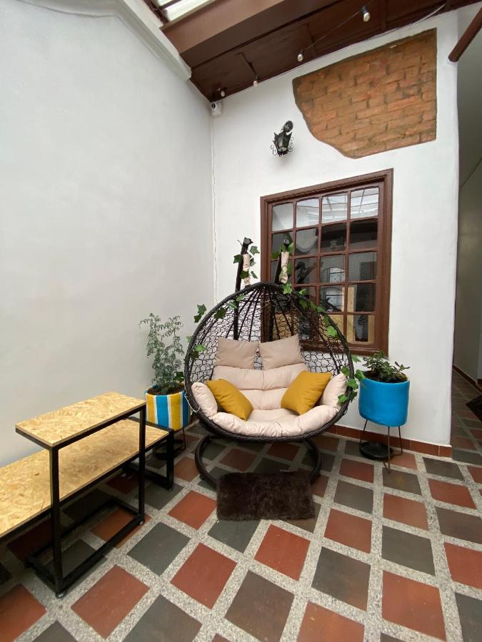 Banana Hostel Bogotá Exteriör bild