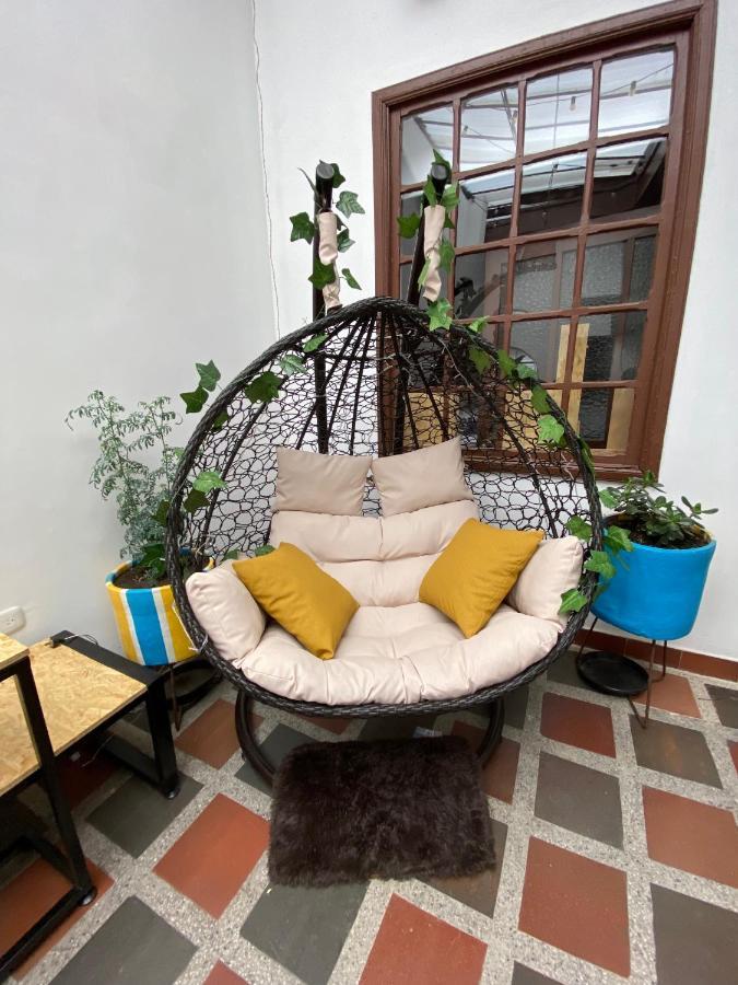 Banana Hostel Bogotá Exteriör bild