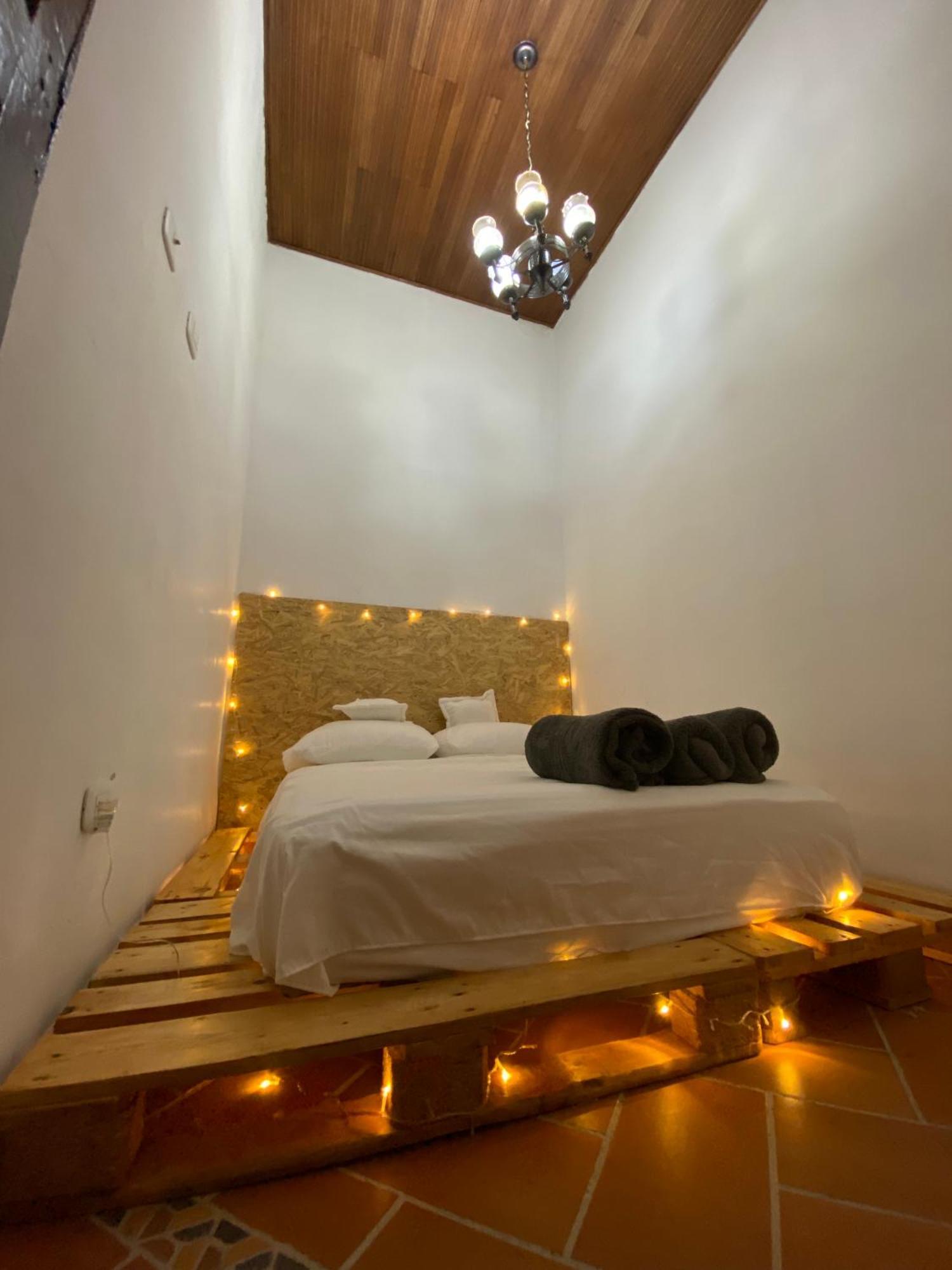 Banana Hostel Bogotá Exteriör bild